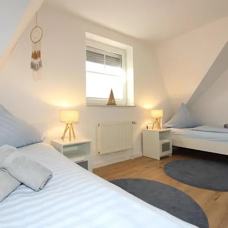 Ferienhaus Hp Touristik - Seepark Burhave 3 *